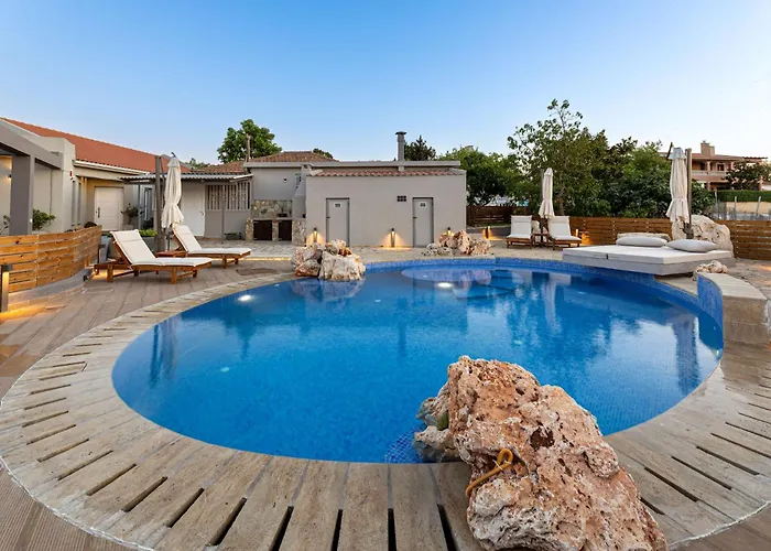 Villa Tselepis At *
