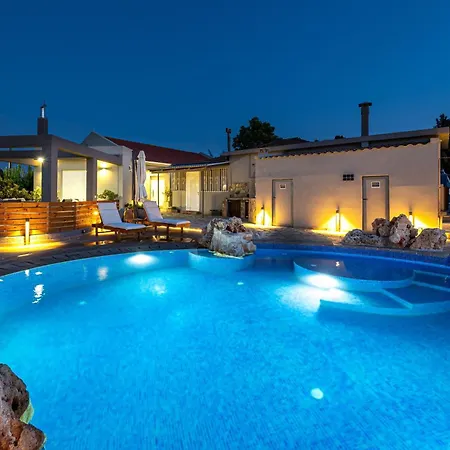 Tselepis At ヴィラ *